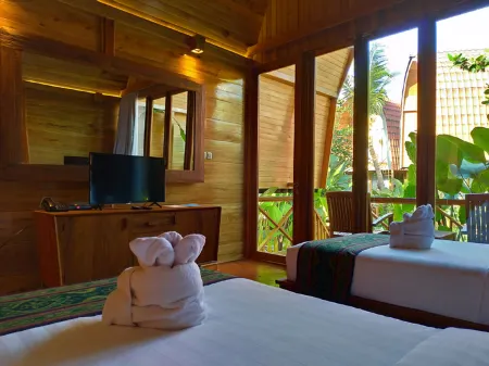 Aloravilla Hotel Lombok Senggigi