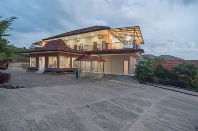 Kampung Abdi Resort Syariah Mitra RedDoorz Hotel dekat Alfamart