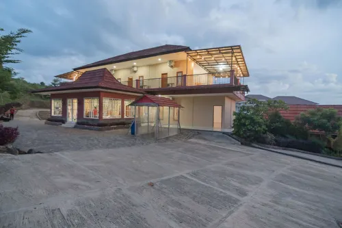 Kampung Abdi Resort Syariah Mitra RedDoorz
