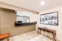 Super 8 by Wyndham Newton Hotels in Newton