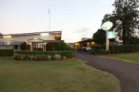 Acacia Motel Hotels near Chinchilla Historical Museum