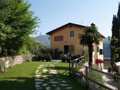 Relais San Michele Hotels in Affi