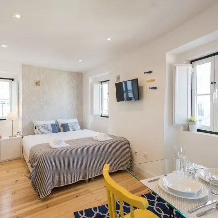 Alfama Loft Studio Loft Apartment w/ River View - by LU Holidays
