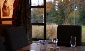 Tussock Grove Boutique Hotel