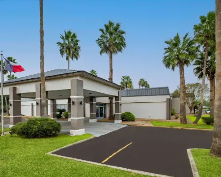 クオリティ イン アリス アリスのホテル