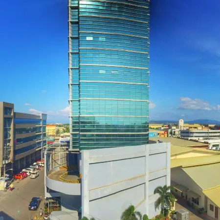 Green Banana Business Hotel