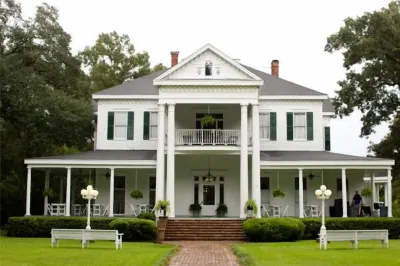 Blythewood Plantation Hotels in Amite