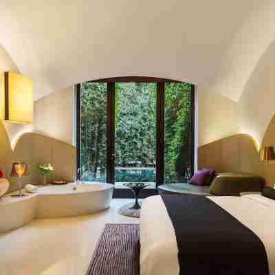 The Roseate Rooms