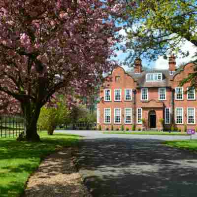 The Plough Retreat Hotel Exterior