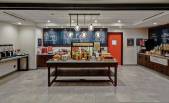 Hampton Inn Fresno Airport