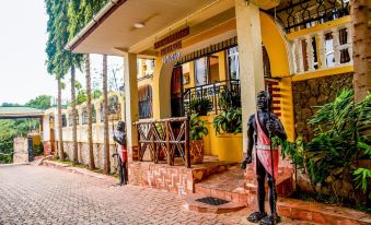 Isamilo Grand Hotel - Housity