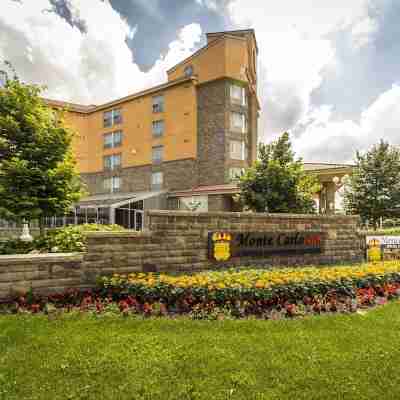 Monte Carlo Inn & Suites Downtown Markham Hotel Exterior