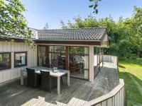 "Leevi" - 150m from the Sea - 4-Star