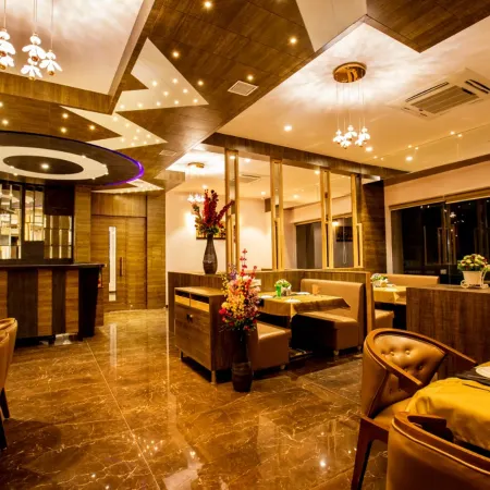 Hotel Prabha Palace