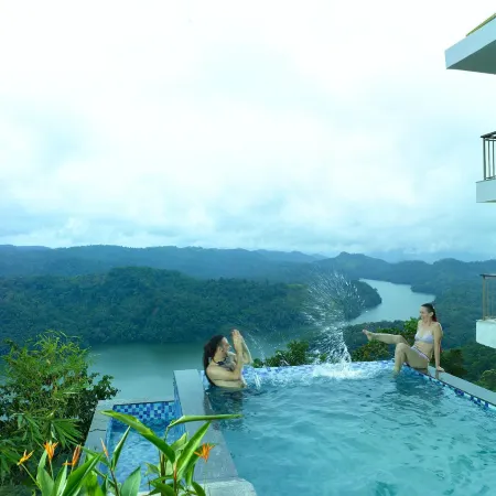 Ragamaya Resort & Spa Munnar