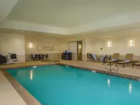 Hampton Inn & Suites Salem - Pools