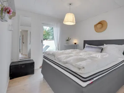 "Enrathi" - 600m from the Sea