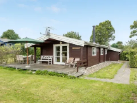 "Gudmunde" - 200m from the Sea Hotels in Augustenborg