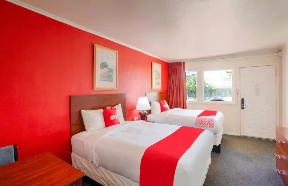 首都 O 帕德雷島科波斯克里斯提汽車旅館