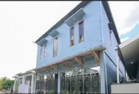 Khalisa Home Syariah Pontianak Hotels in Parit Tokaya