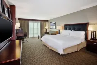 Holiday Inn UNIVERSITY PLAZA-BOWLING GREEN by IHG - بار