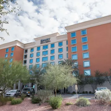 Drury Inn & Suites Phoenix Happy Valley Отели рядом с достопримечательностью «Дир-Вэлли»