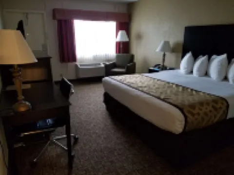 Best Western Crossroads Inn
