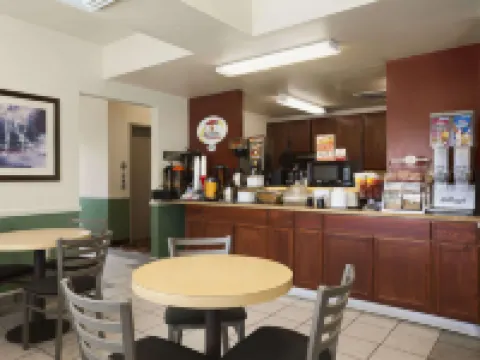 Super 8 by Wyndham Salmon Hotels in Lemhi County