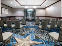 La Quinta Inn & Suites by Wyndham DFW Airport West - Euless Hotels in Euless