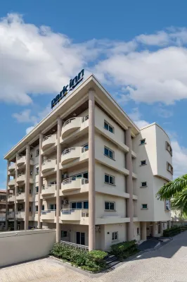 Park Inn by Radisson Serviced Apartments, Lagos VI