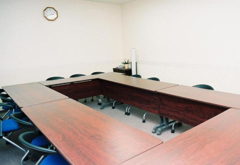 토요코 인 홋카이도 도마코마이 에키마에의 깔끔한 로비