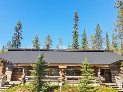 Joikupirtti b Hotels near Pyhä Safaris