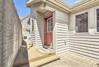 Deep Creek Lake Townhome w/ Deck & Water Views - 3-Star
