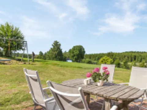 Enerhögen Lingonet 塔努姆市酒店