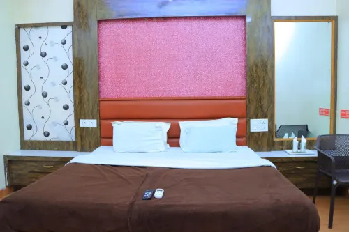 Mayura Lodge Residency - 3-Star