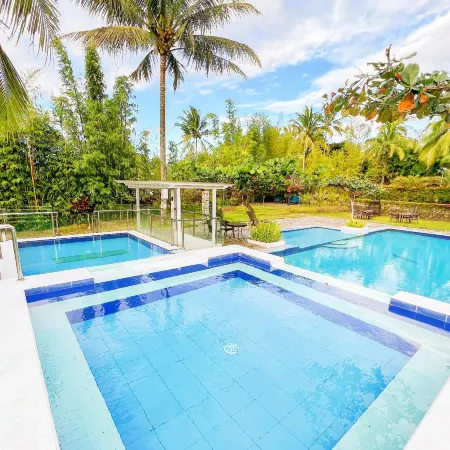 Lucia’s Bed and Breakfast Resort
