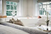 Barnett Hill Hotel - Pet friendly