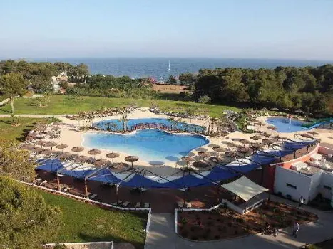 Club Cala Pada Hotels in der Nähe von Strand Niu Blau