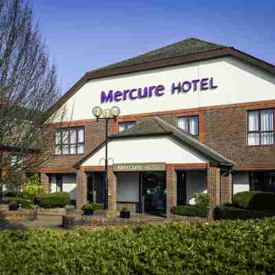 Mercure Dartford Brands Hatch Hotel & Spa Hotel Exterior