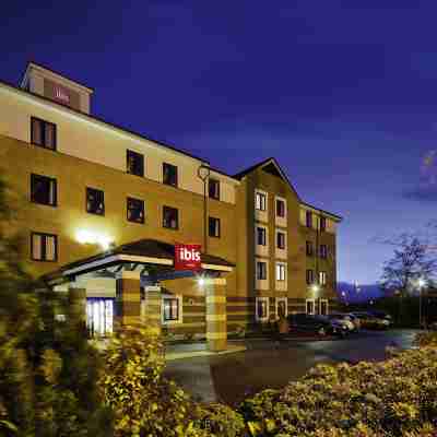 Ibis Lincoln Hotel Exterior