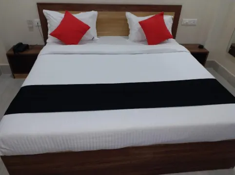 Hotel Adish
