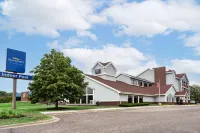 Baymont by Wyndham Brooklyn Center Hotels in Brooklyn Park