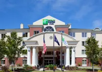 Holiday Inn Express & Suites CHARLESTON-NORTH by IHG Hotels in Ladson