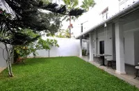 Clock Inn Dehiwala Hotels near Hill Residencies