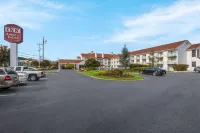 The Inn at Apple Valley, Ascend Hotel Collection - parking