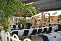 Albert Park Motor Inn-King Beds-Pool-Shaded Parking Hotels in Longreach