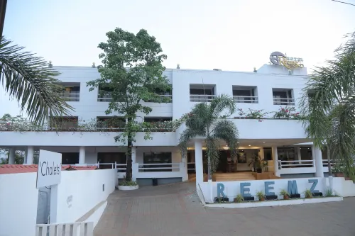 Hotel Reemz Hotel a Marg Tamhane