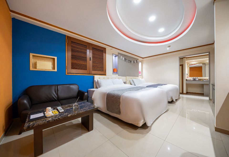 5. 수원 시네마호텔..