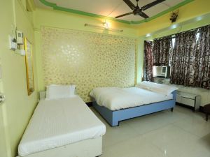 Ellora Guest House