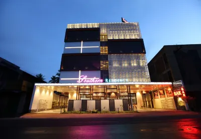 Hotel Southern Residency Hotels near Hiranandani Park